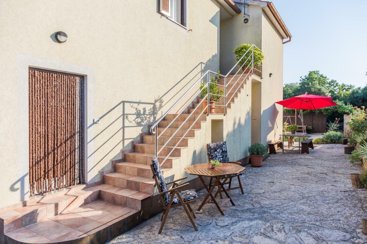 Apartment Softic Pula Exterior photo